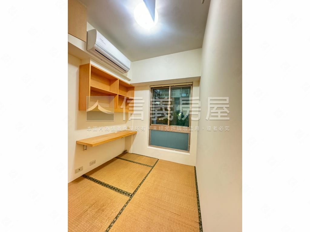 戀戀春城兩房平面車位房屋室內格局與周邊環境