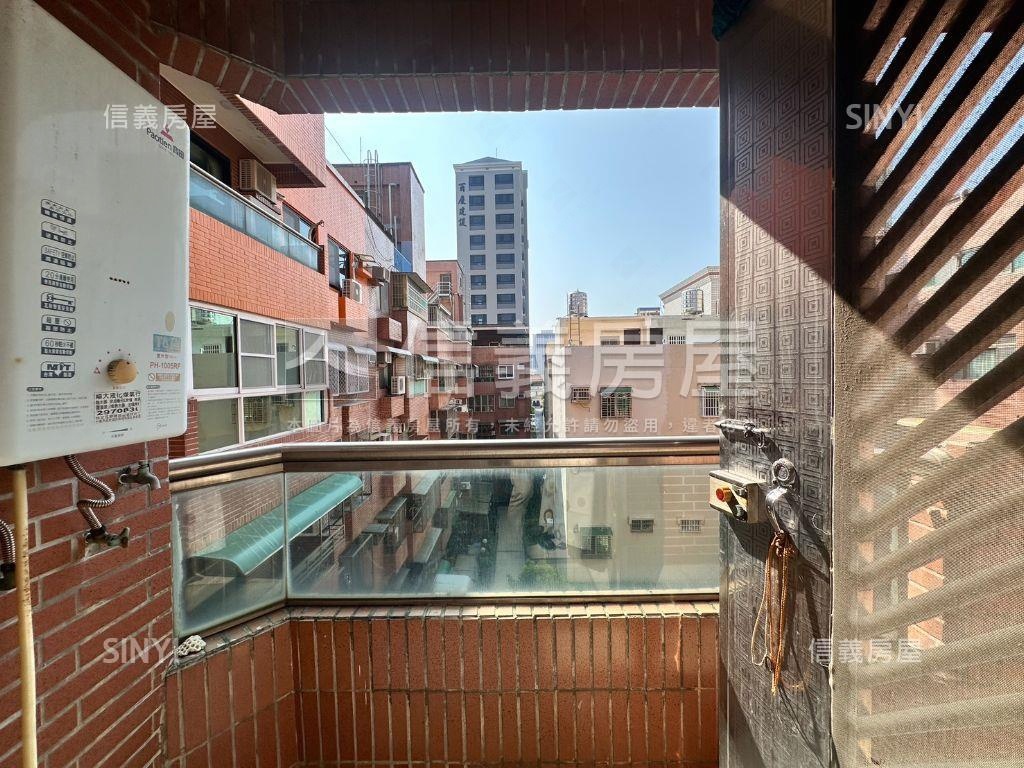 綠意河景明亮三房平車房屋室內格局與周邊環境