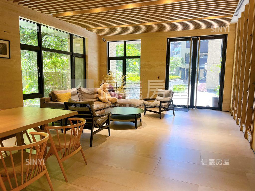 閱讀春樹綠意溫馨宅房屋室內格局與周邊環境