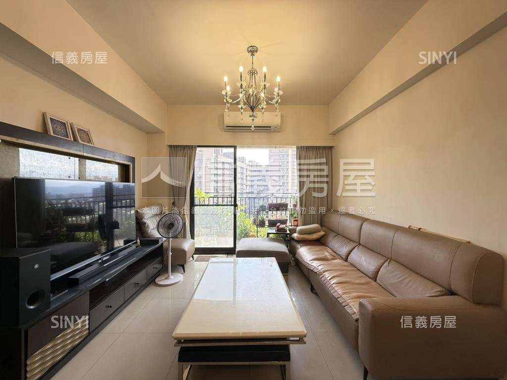八擴稀有美裝潢四房車位房屋室內格局與周邊環境
