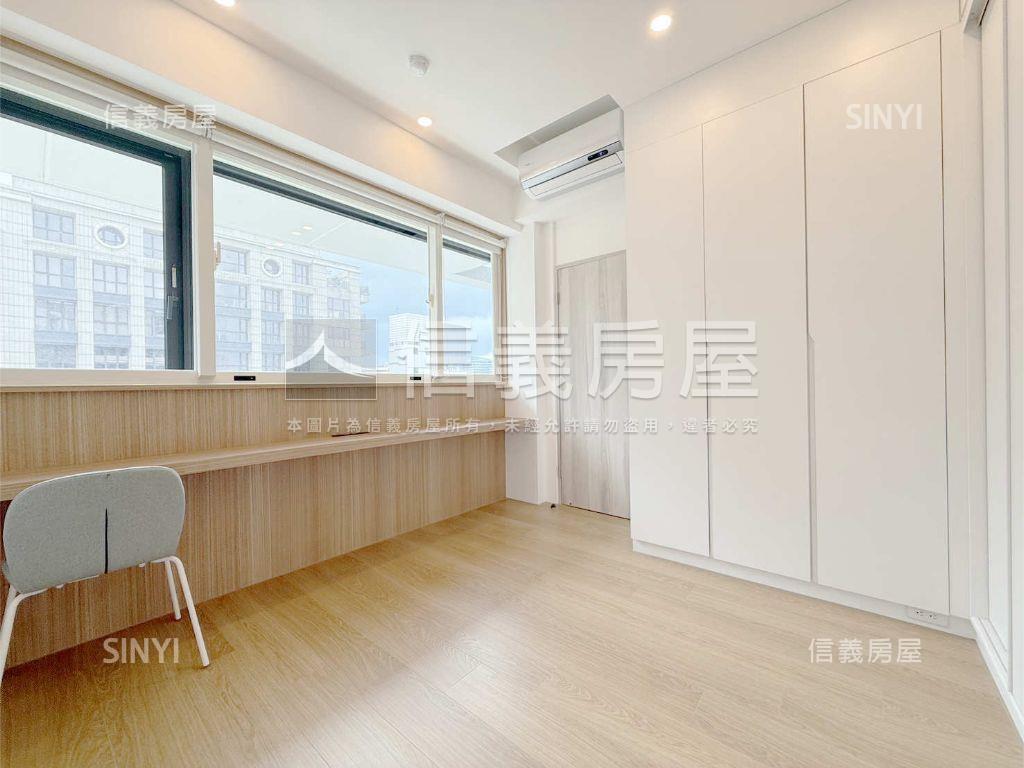 久云日出美妝兩房房屋室內格局與周邊環境