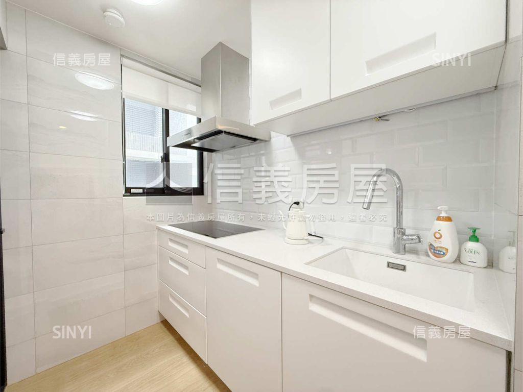 久云日出美妝兩房房屋室內格局與周邊環境