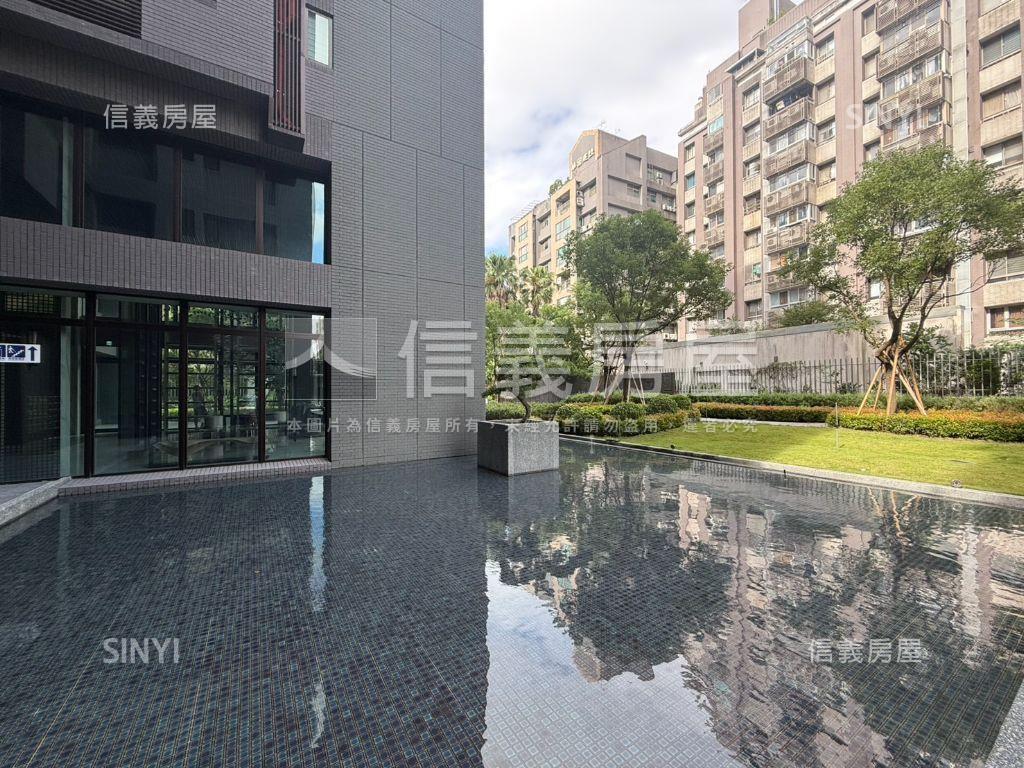 久云日出美妝兩房房屋室內格局與周邊環境