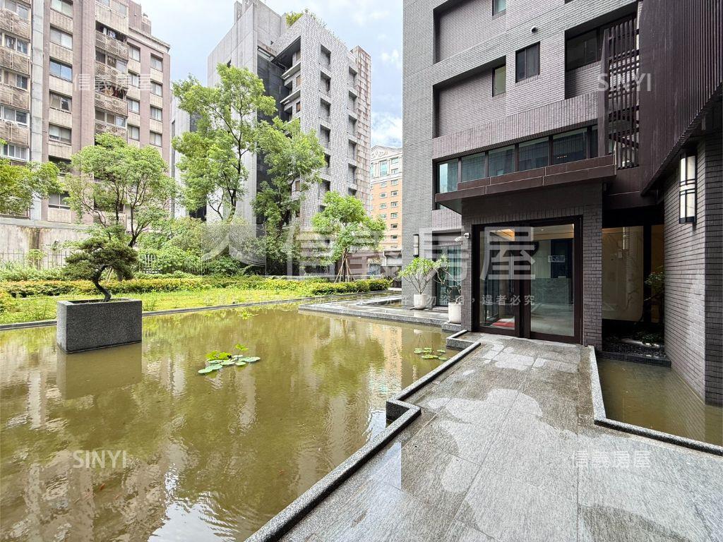 久云日出美妝兩房房屋室內格局與周邊環境