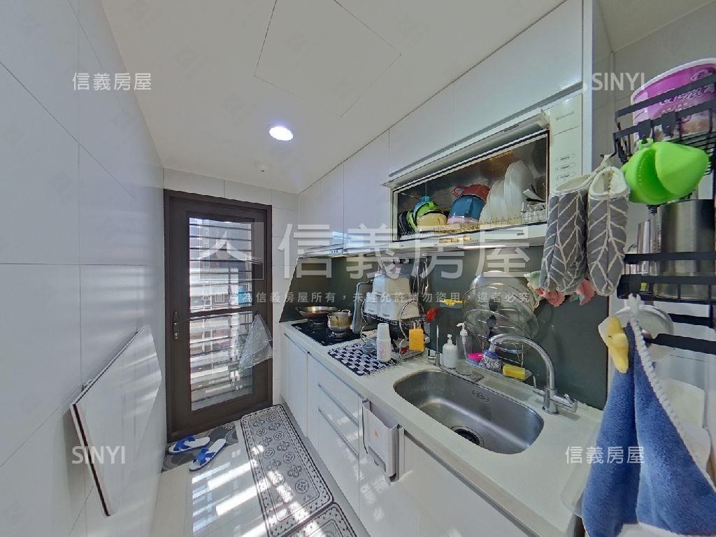 中路綠意合陽美裝３房車位房屋室內格局與周邊環境