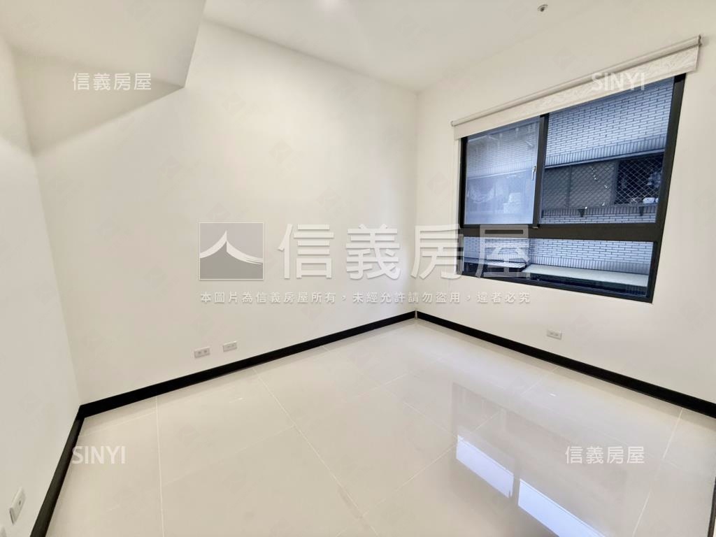 富麗後棟四房平面車位房屋室內格局與周邊環境