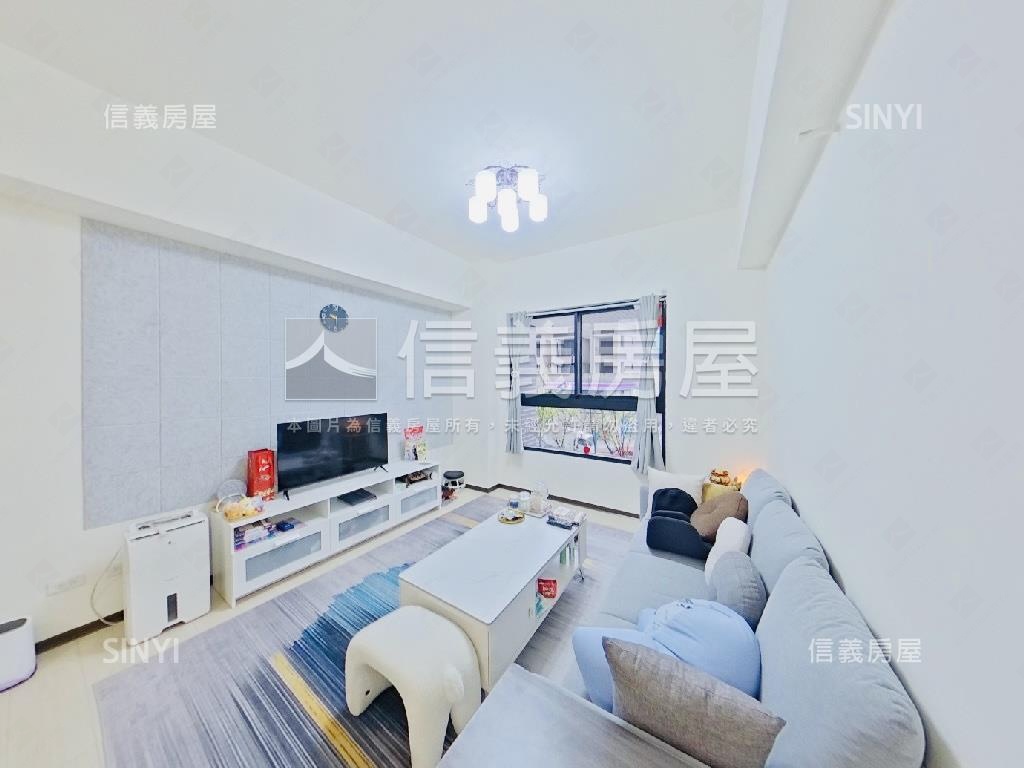 ★專任★鳳鳴三房車位房屋室內格局與周邊環境