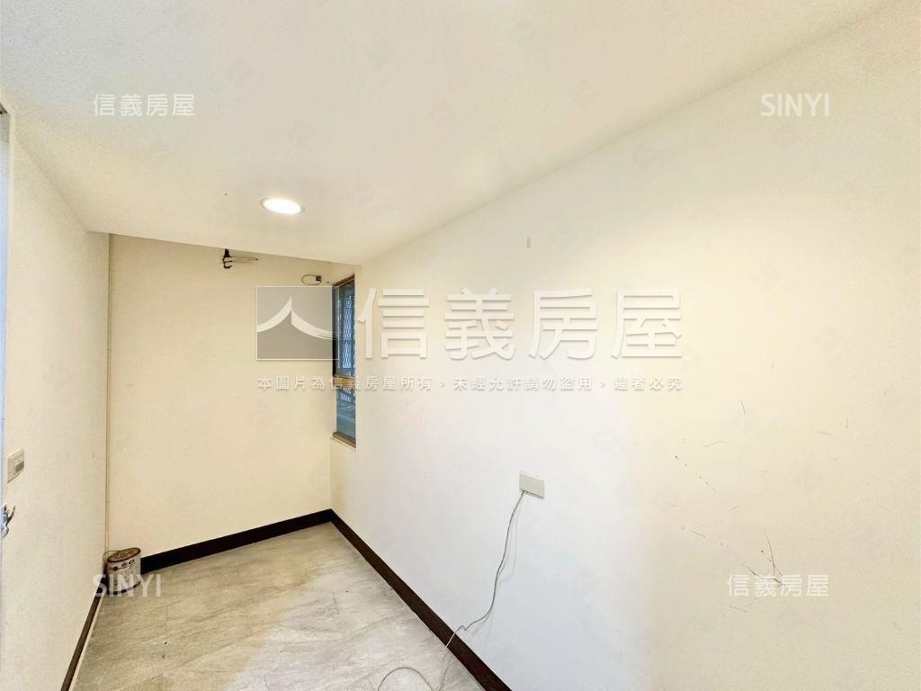 長安街公園景觀四房車位房屋室內格局與周邊環境