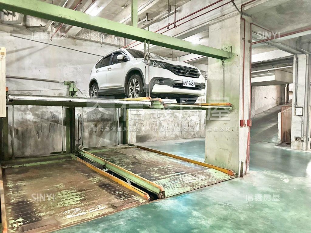 長安街公園景觀四房車位房屋室內格局與周邊環境