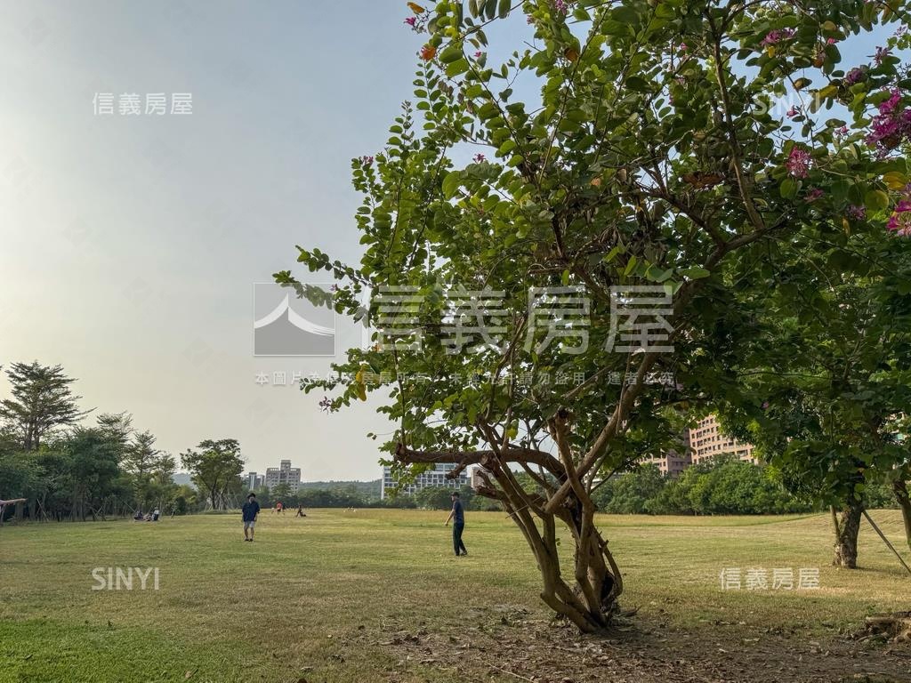 美術１號院三房平車面公園房屋室內格局與周邊環境