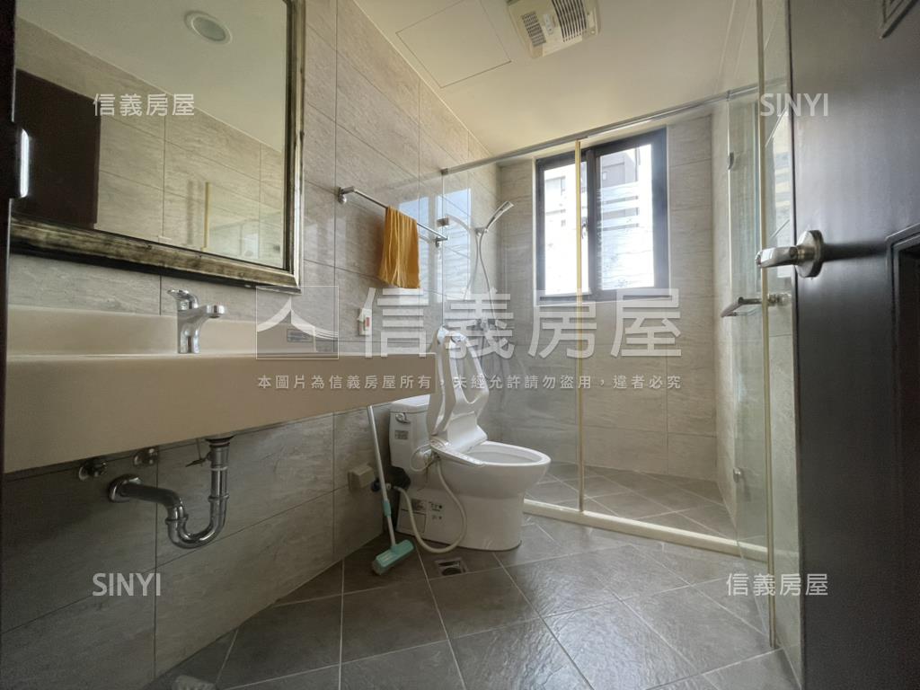 中山世紀２房平車房屋室內格局與周邊環境