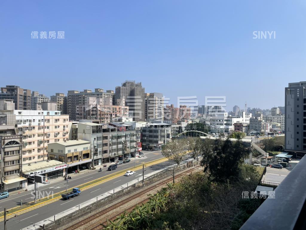 中山世紀２房平車房屋室內格局與周邊環境