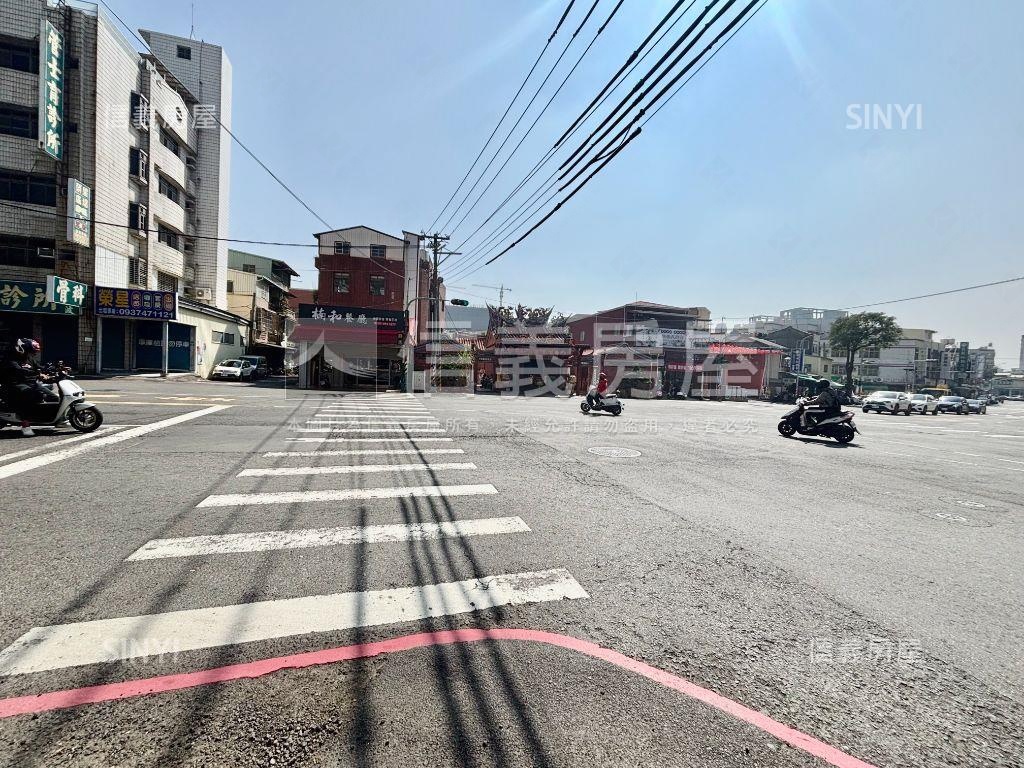 近楠梓火車站大地坪透天房屋室內格局與周邊環境