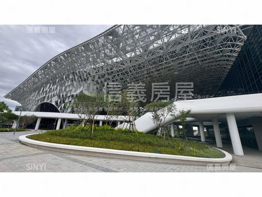 中央公園視野二房車位房屋室內格局與周邊環境