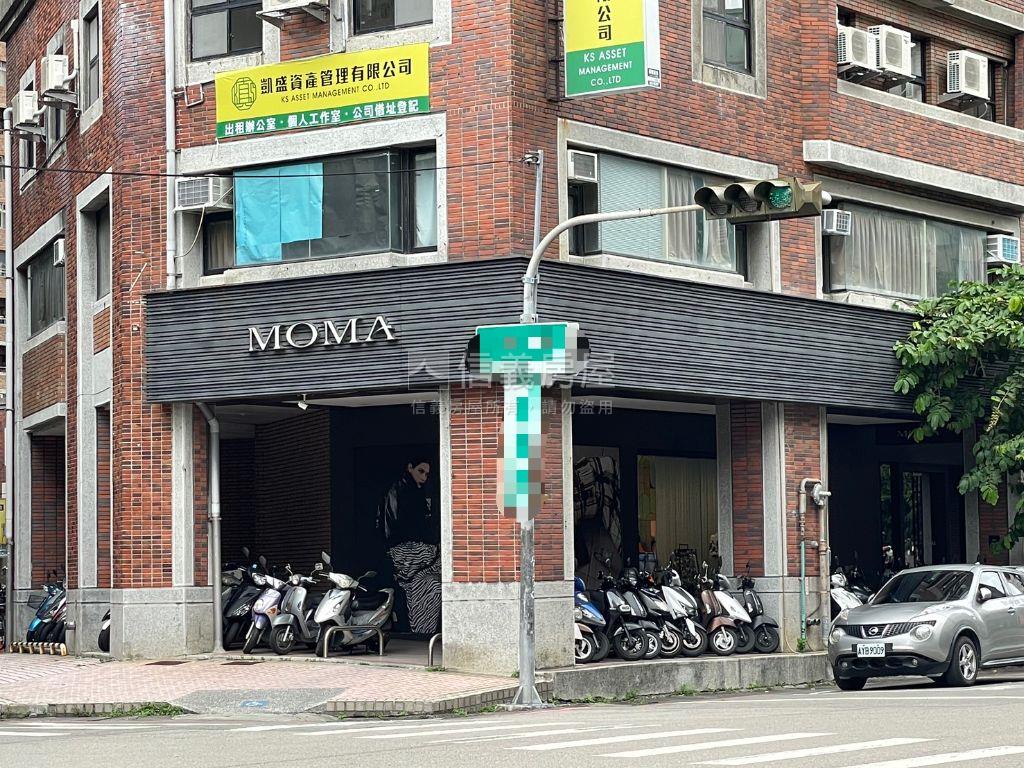 近市政府★河畔百坪角店房屋室內格局與周邊環境
