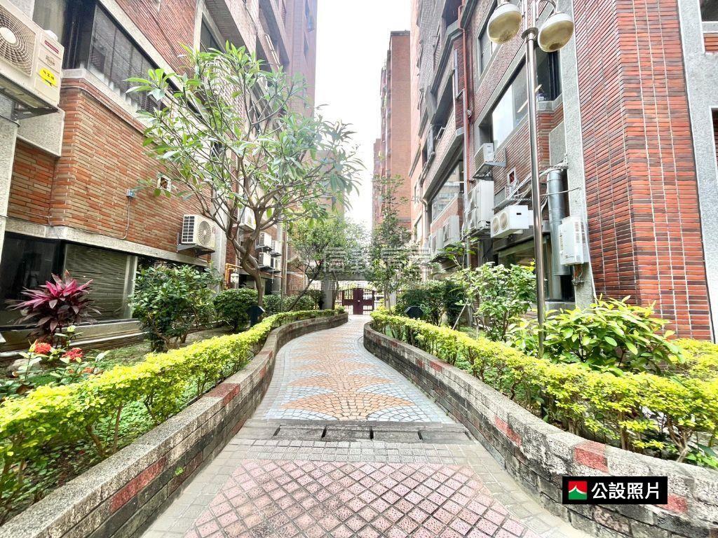 近市政府★河畔百坪角店房屋室內格局與周邊環境