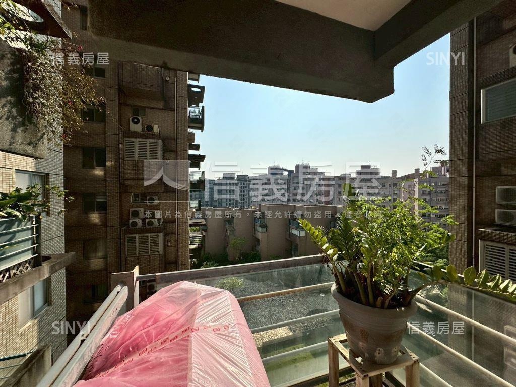 觀景富邦房屋室內格局與周邊環境