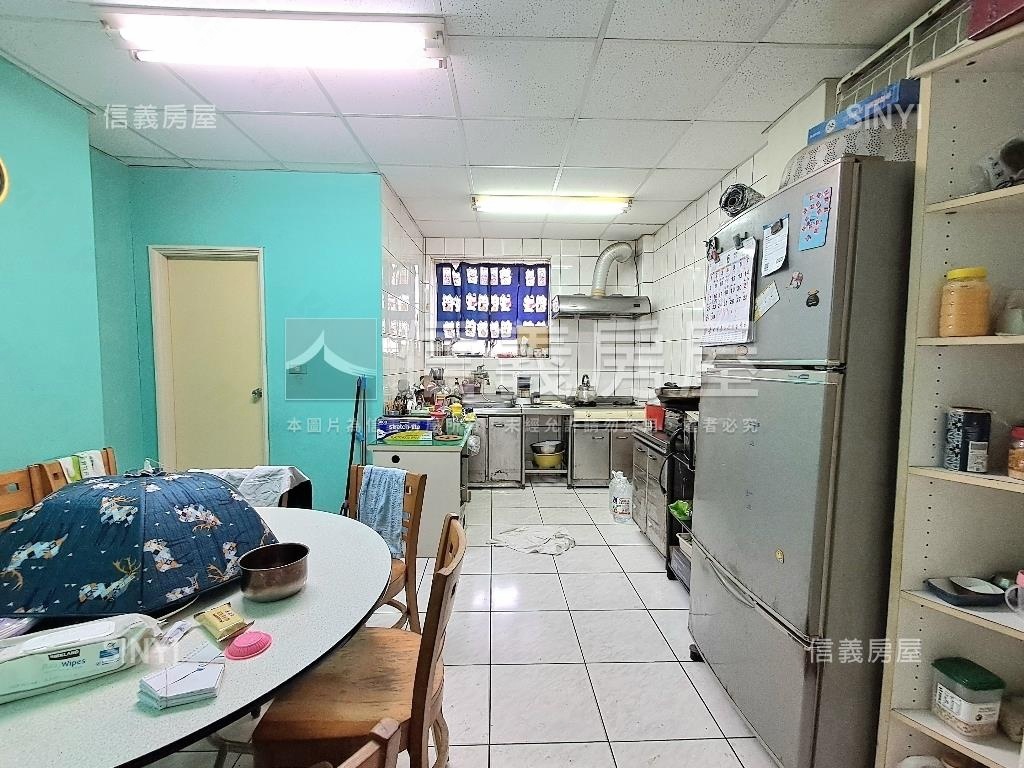 專任正中清路魔術空間透店房屋室內格局與周邊環境