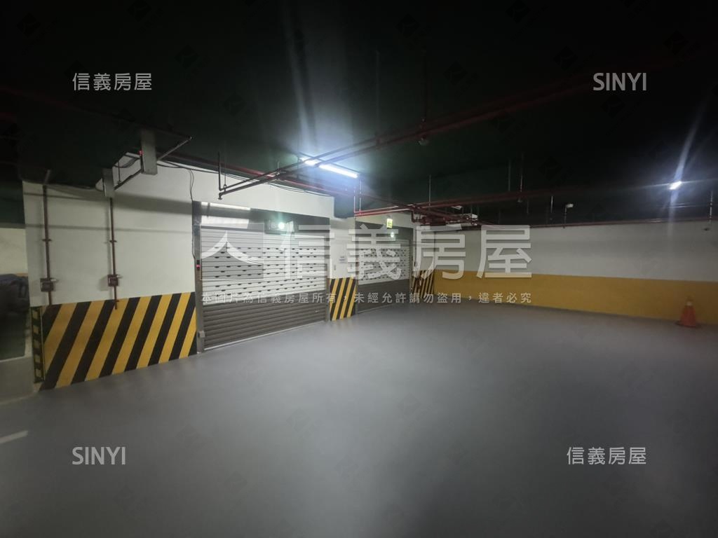 新五綻２房車位房屋室內格局與周邊環境