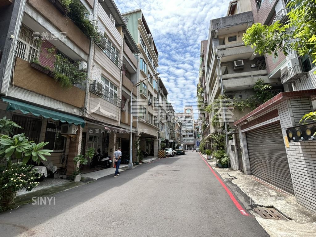 東海街捷運店住房屋室內格局與周邊環境