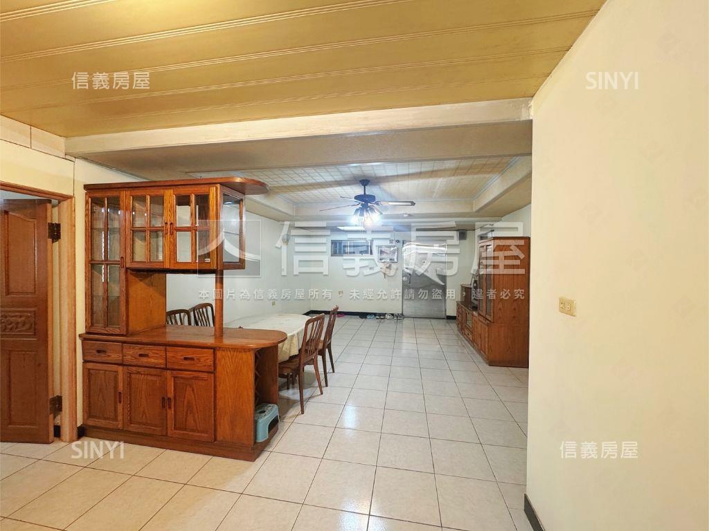 台南崇德和美財星三房房屋室內格局與周邊環境