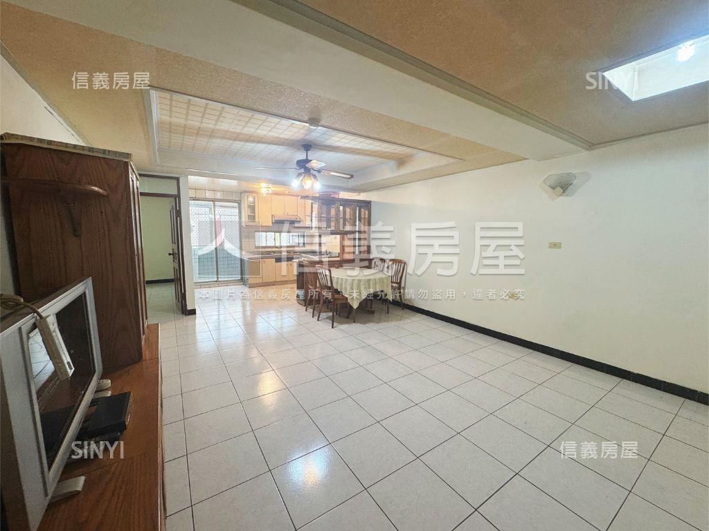 台南崇德和美財星三房房屋室內格局與周邊環境