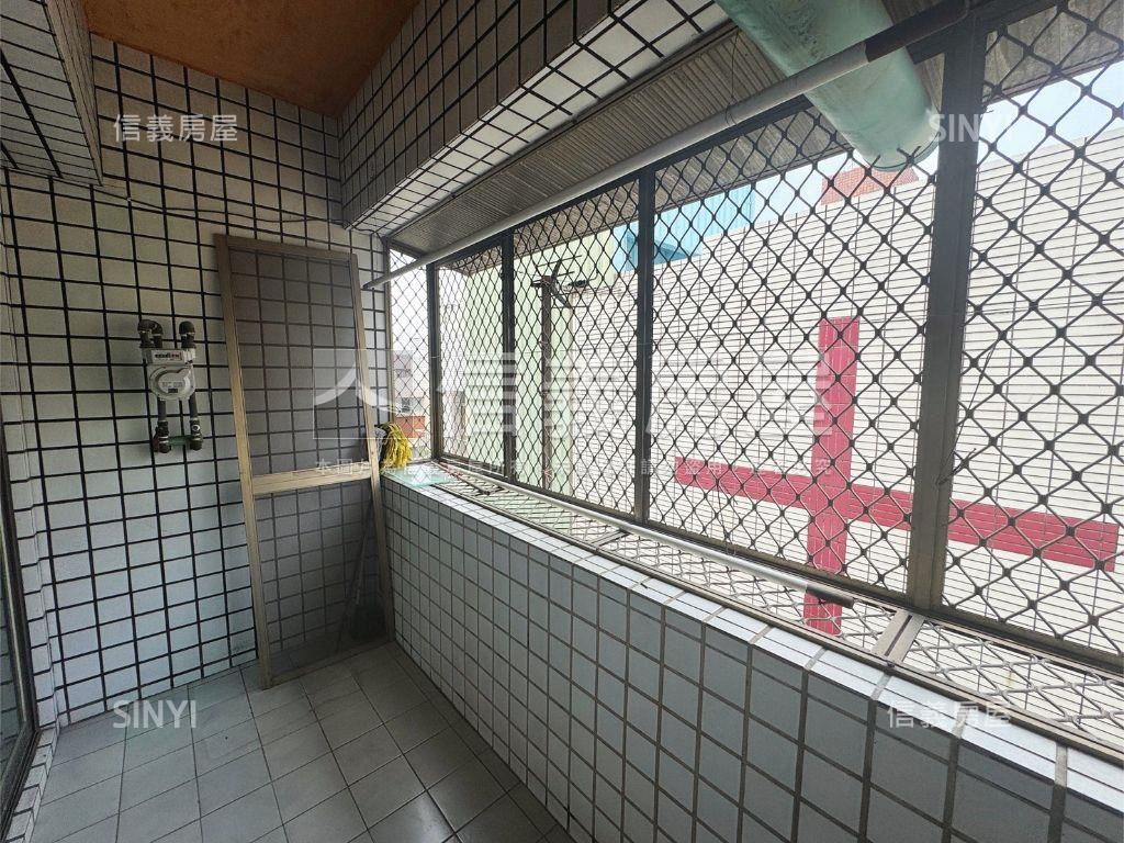 台南崇德和美財星三房房屋室內格局與周邊環境