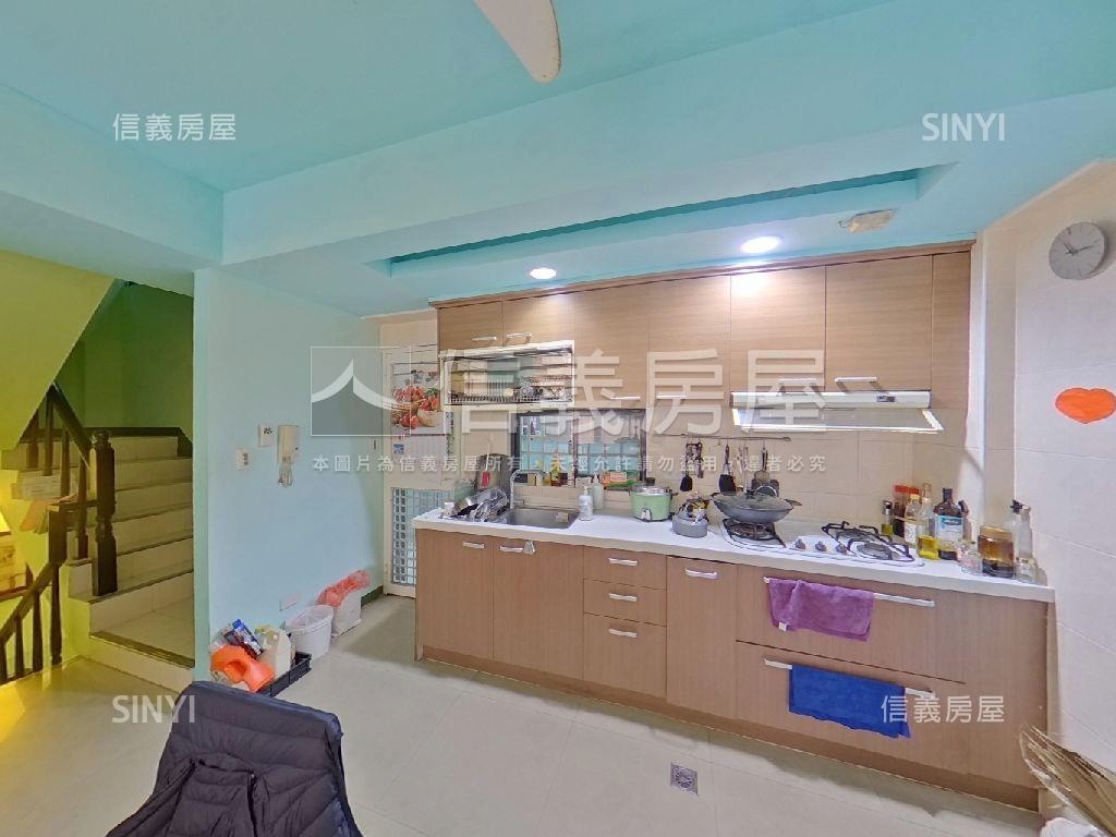 台灣大城別墅車庫停車房屋室內格局與周邊環境