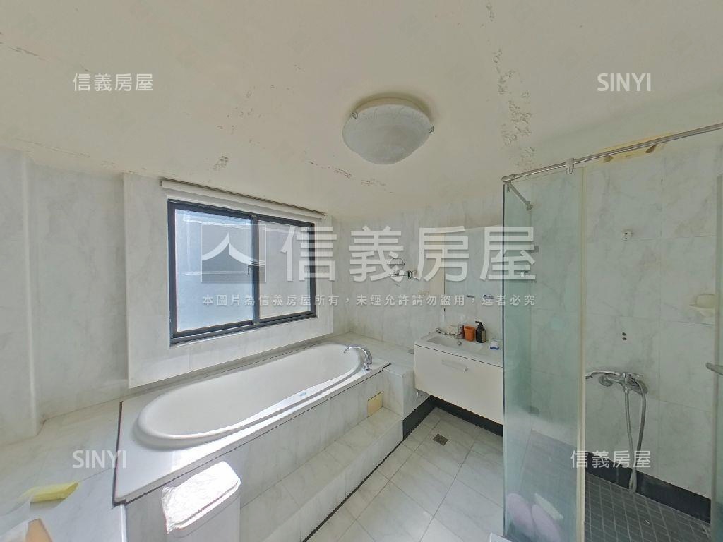 台灣大城別墅車庫停車房屋室內格局與周邊環境