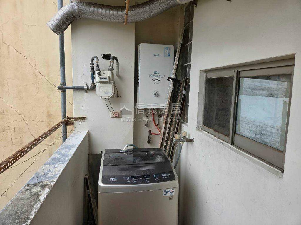 北屯輕裝潢首購１加蓋２房房屋室內格局與周邊環境