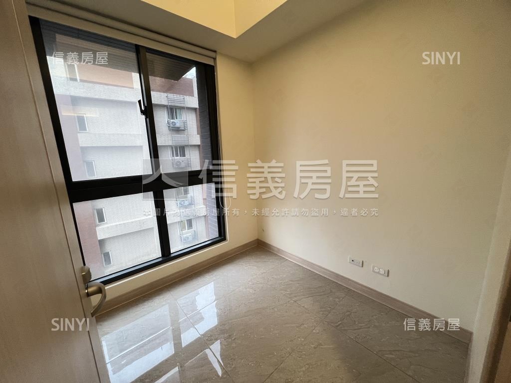 大學一號院兩房有車位房屋室內格局與周邊環境