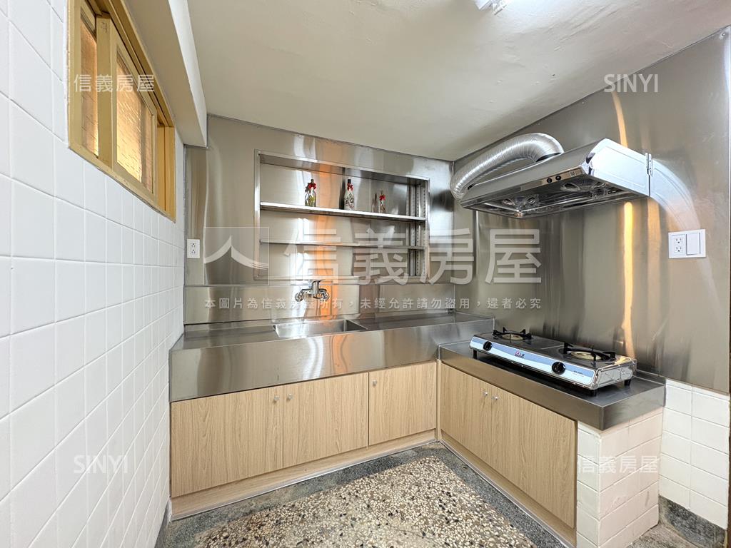 東區文青店面透天房屋室內格局與周邊環境