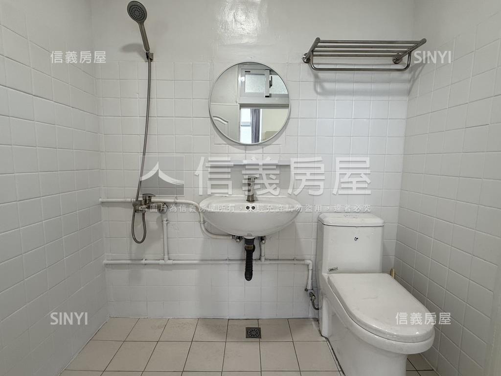 東區文青店面透天房屋室內格局與周邊環境