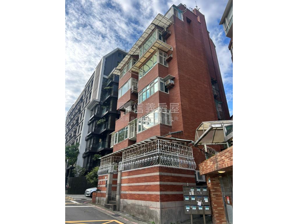 面天母國小景觀好宅房屋室內格局與周邊環境