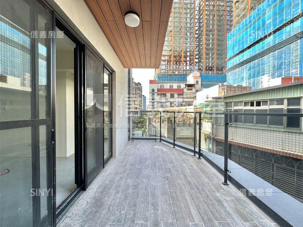 東園培英電梯透天房屋室內格局與周邊環境