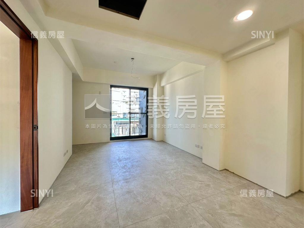 東園培英電梯透天房屋室內格局與周邊環境