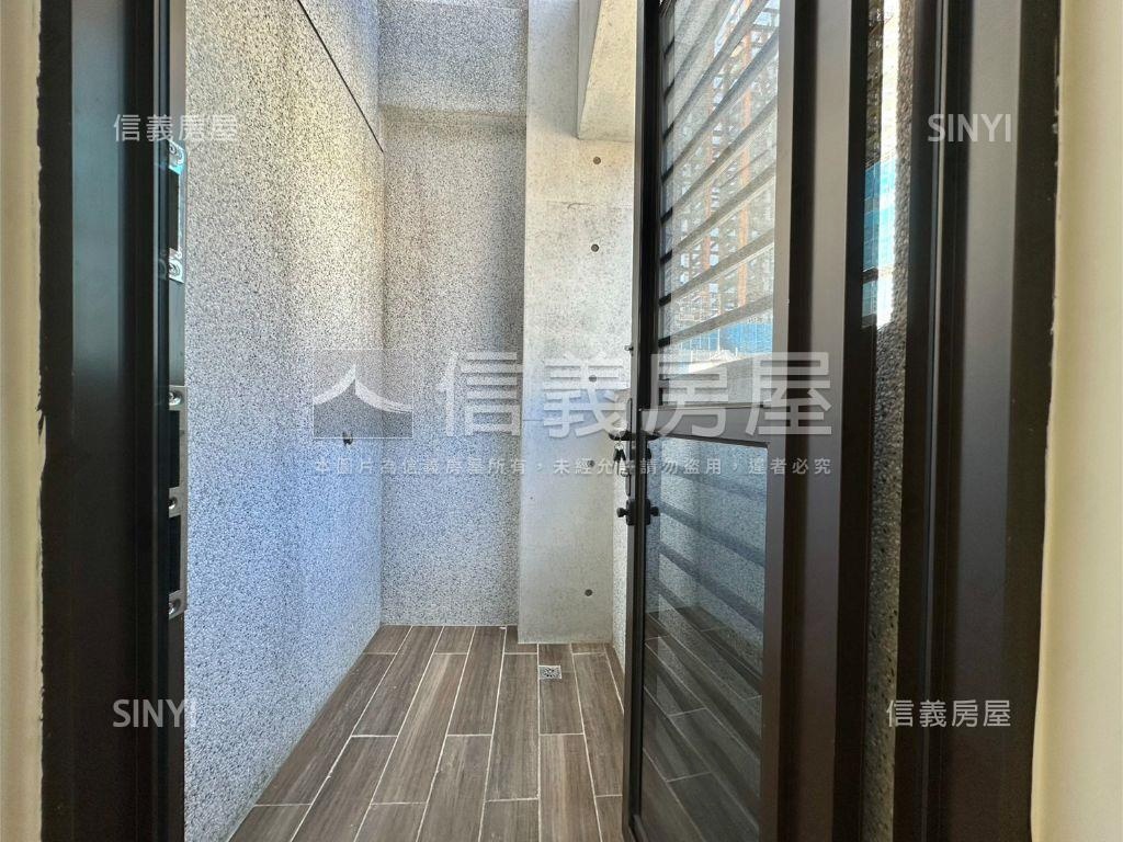 東園培英電梯透天房屋室內格局與周邊環境