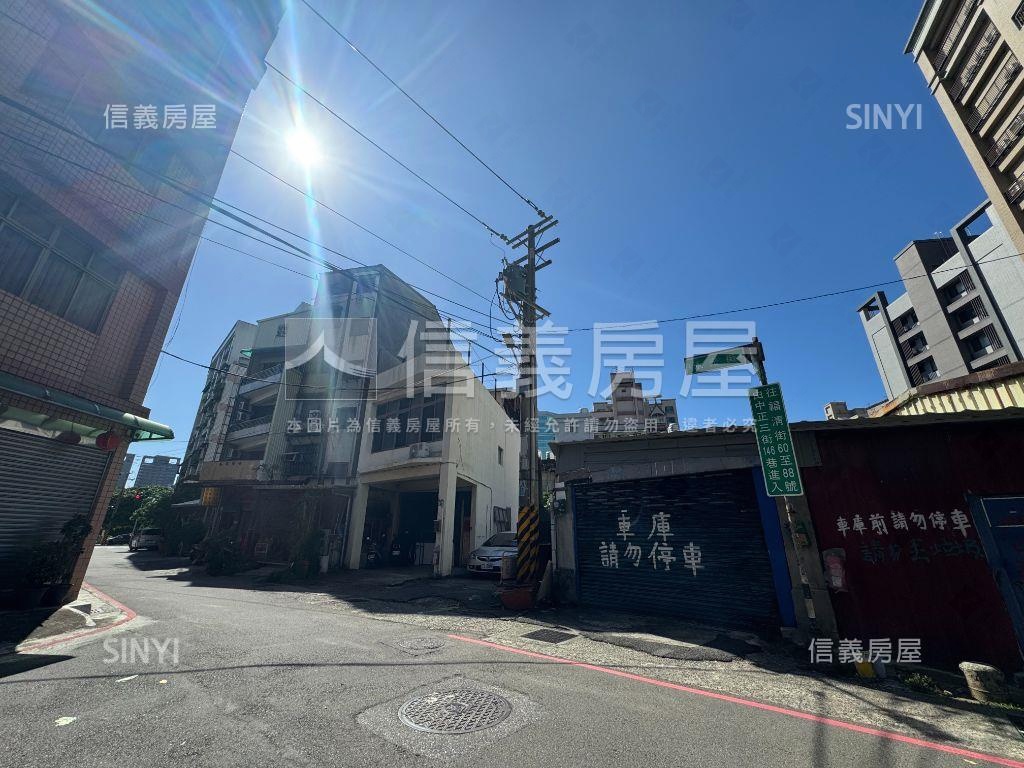 近公園成家三房房屋室內格局與周邊環境