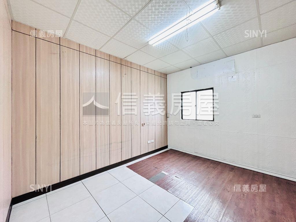 近公園成家三房房屋室內格局與周邊環境