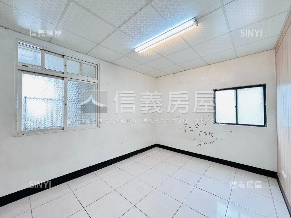 近公園成家三房房屋室內格局與周邊環境