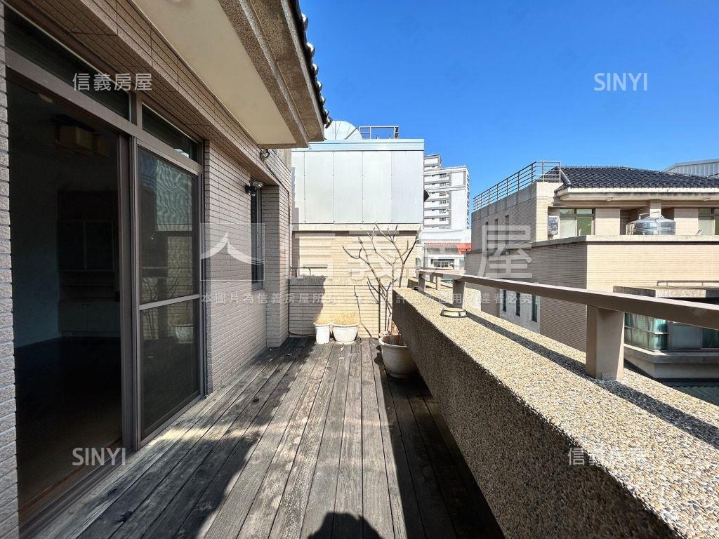 【可停雙車】八期質感別墅房屋室內格局與周邊環境