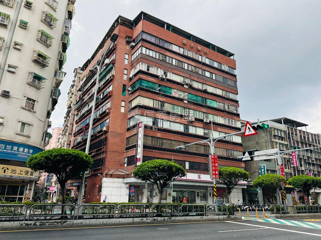 地段王雙捷運三房房屋室內格局與周邊環境