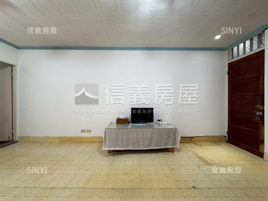 近北醫●稀有釋出四樓房屋室內格局與周邊環境