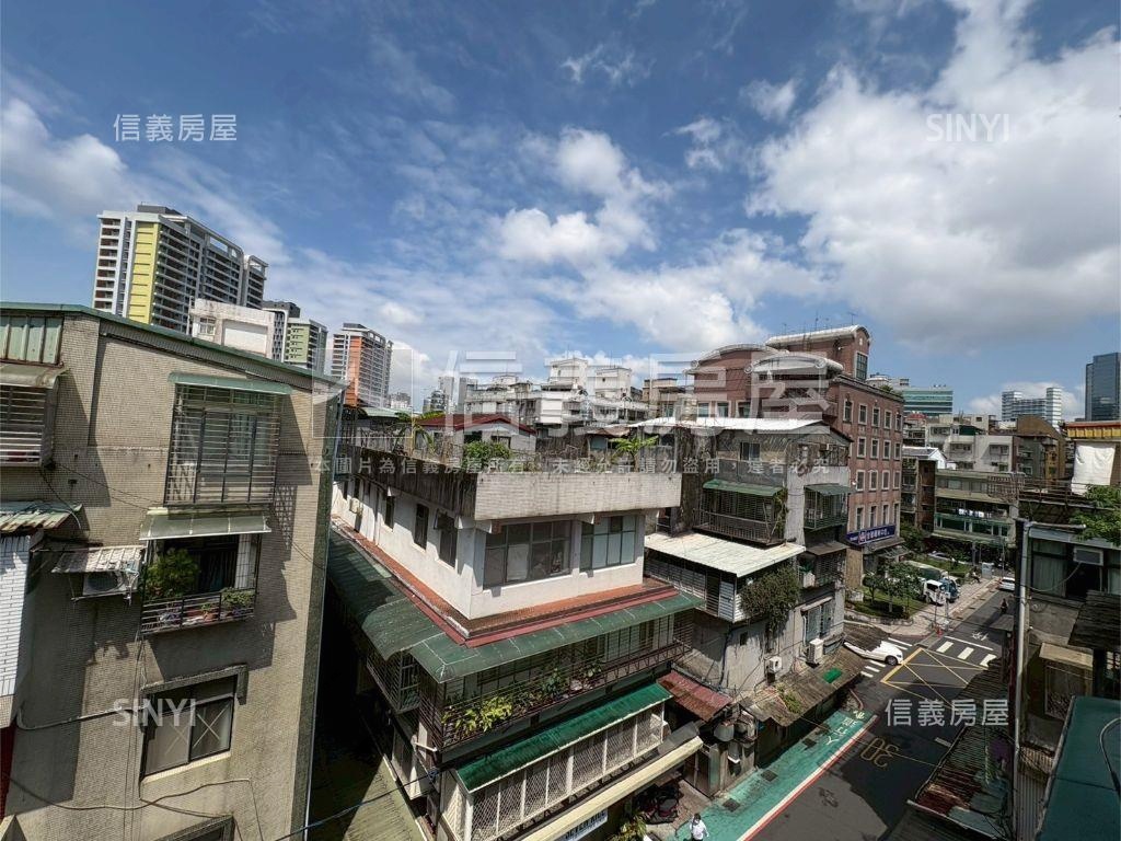近北醫●稀有釋出四樓房屋室內格局與周邊環境