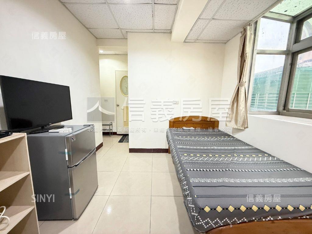 頂溪捷運⭐高投報收租套房房屋室內格局與周邊環境