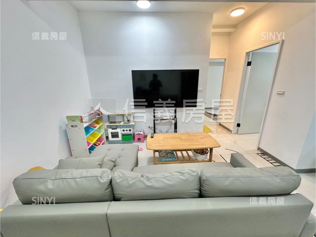 佳瓚大賀讚讚２房平面車位房屋室內格局與周邊環境