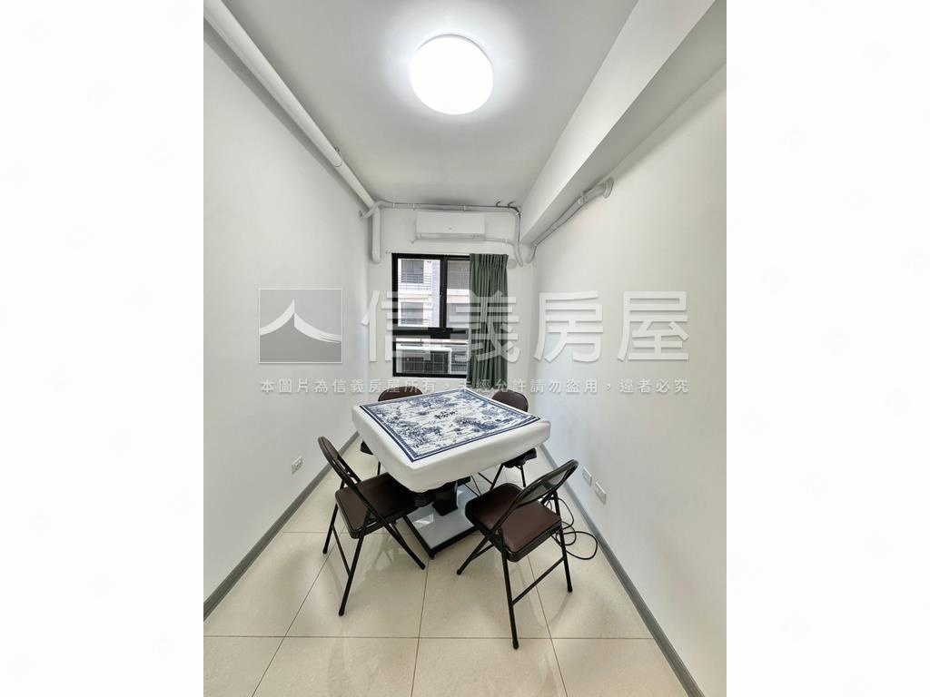 佳瓚大賀讚讚２房平面車位房屋室內格局與周邊環境