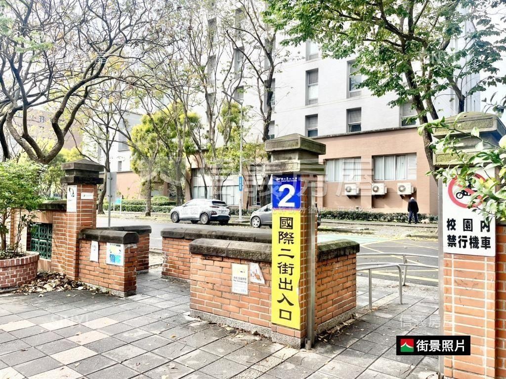 ＭＲＴ麗寶北大景觀２房房屋室內格局與周邊環境