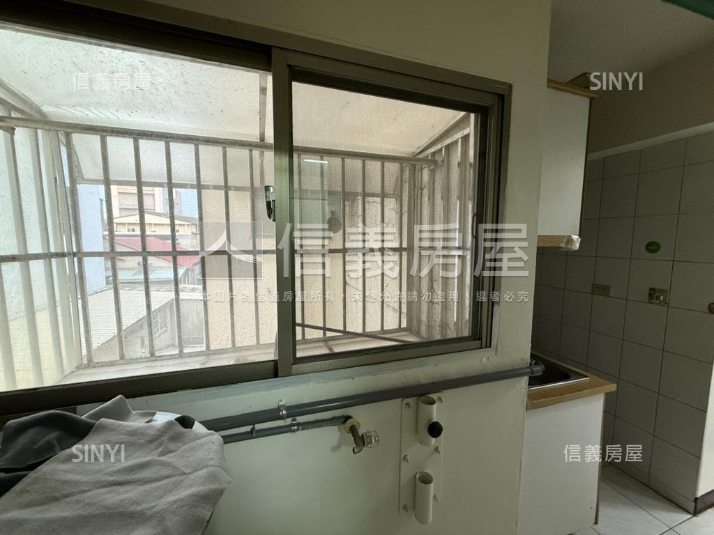 近成大美居小資宅房屋室內格局與周邊環境