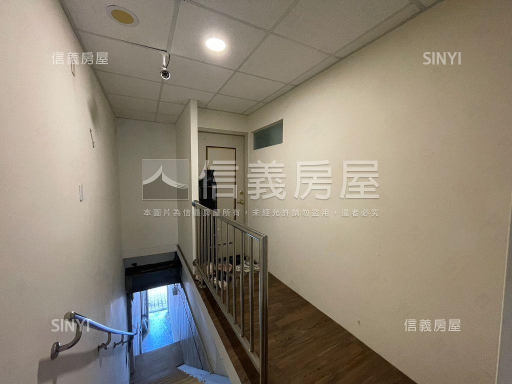 東榮路臨路透店房屋室內格局與周邊環境